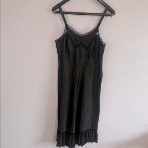 Vintage Barbizon Elegant Black Lace Trim Slip Dress Size Medium